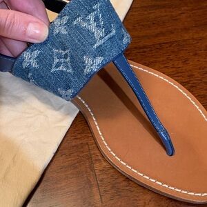 Rare brand new authentic denim collection Louis Vuitton sandals size 37 ( US 7)